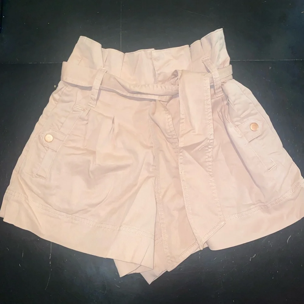 Top Shop Paper Bag Shorts - Picture 2 of 4